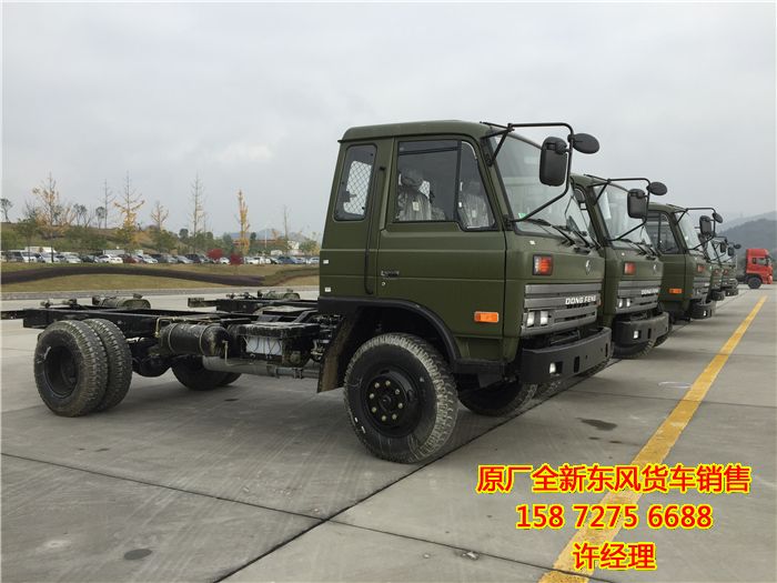 東風(fēng)森林消防運(yùn)兵車EQ1118GA,平頭一排半滅火運(yùn)兵車