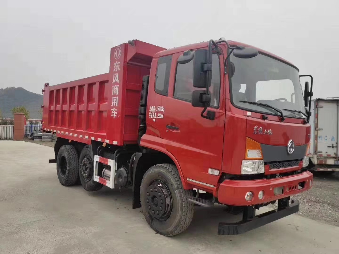天錦前二后六提升橋自卸車多少錢DFV3250GD5D