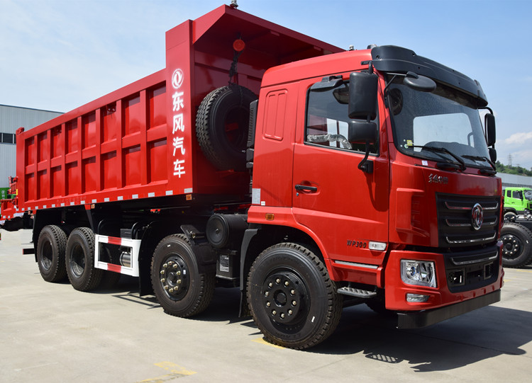2020輕皮前四后八自卸車(chē)